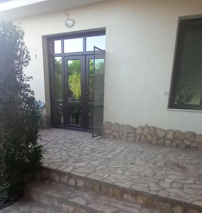 Villa Ketli Apartment Bliznatsi Buitenkant foto