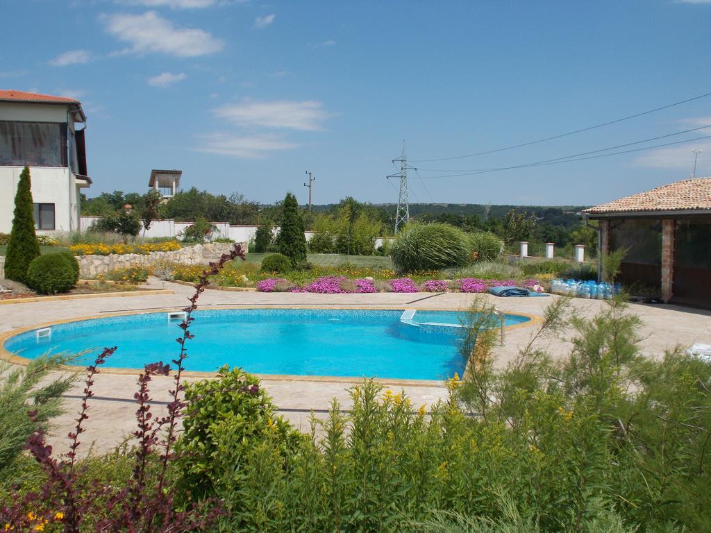 Villa Ketli Apartment Bliznatsi Buitenkant foto