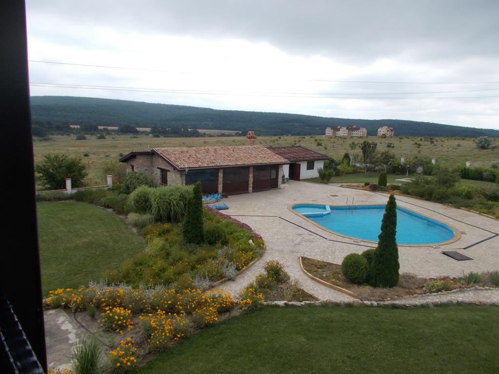 Villa Ketli Apartment Bliznatsi Buitenkant foto