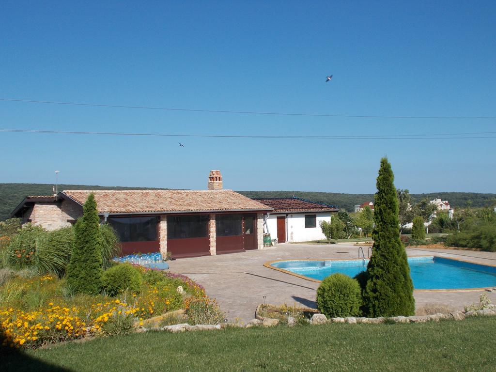 Villa Ketli Apartment Bliznatsi Buitenkant foto