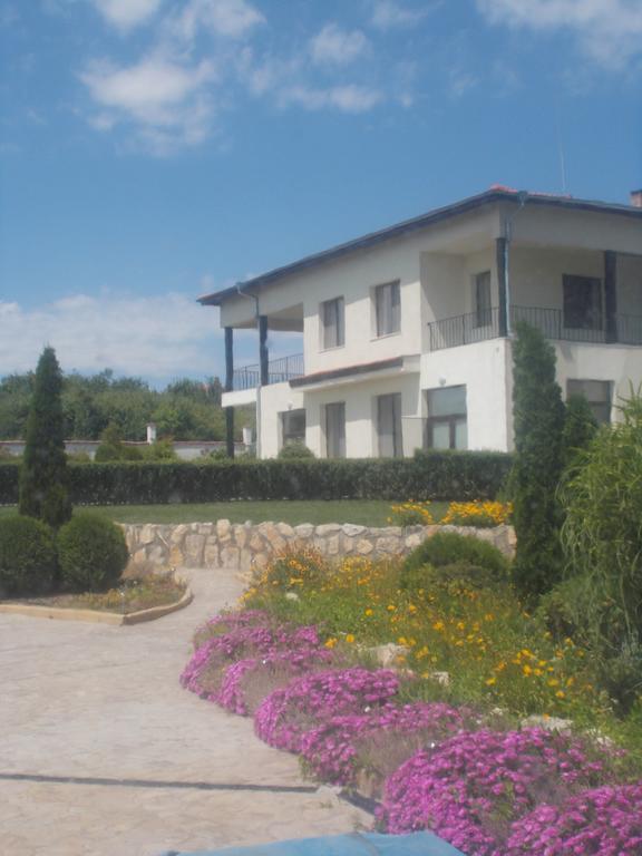 Villa Ketli Apartment Bliznatsi Buitenkant foto