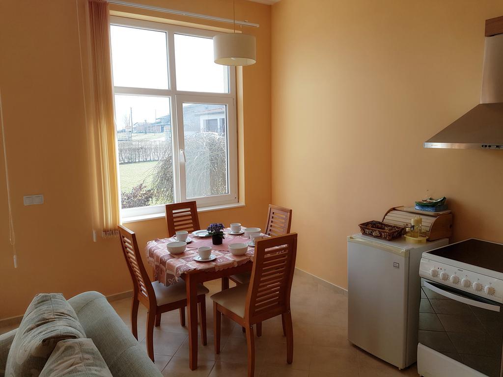 Villa Ketli Apartment Bliznatsi Buitenkant foto