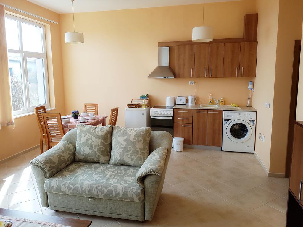 Villa Ketli Apartment Bliznatsi Buitenkant foto