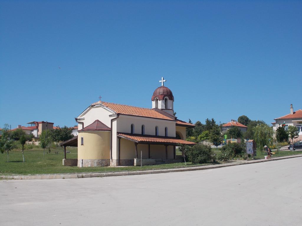 Villa Ketli Apartment Bliznatsi Buitenkant foto