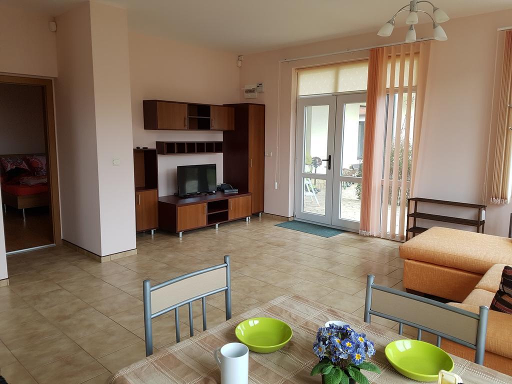 Villa Ketli Apartment Bliznatsi Buitenkant foto