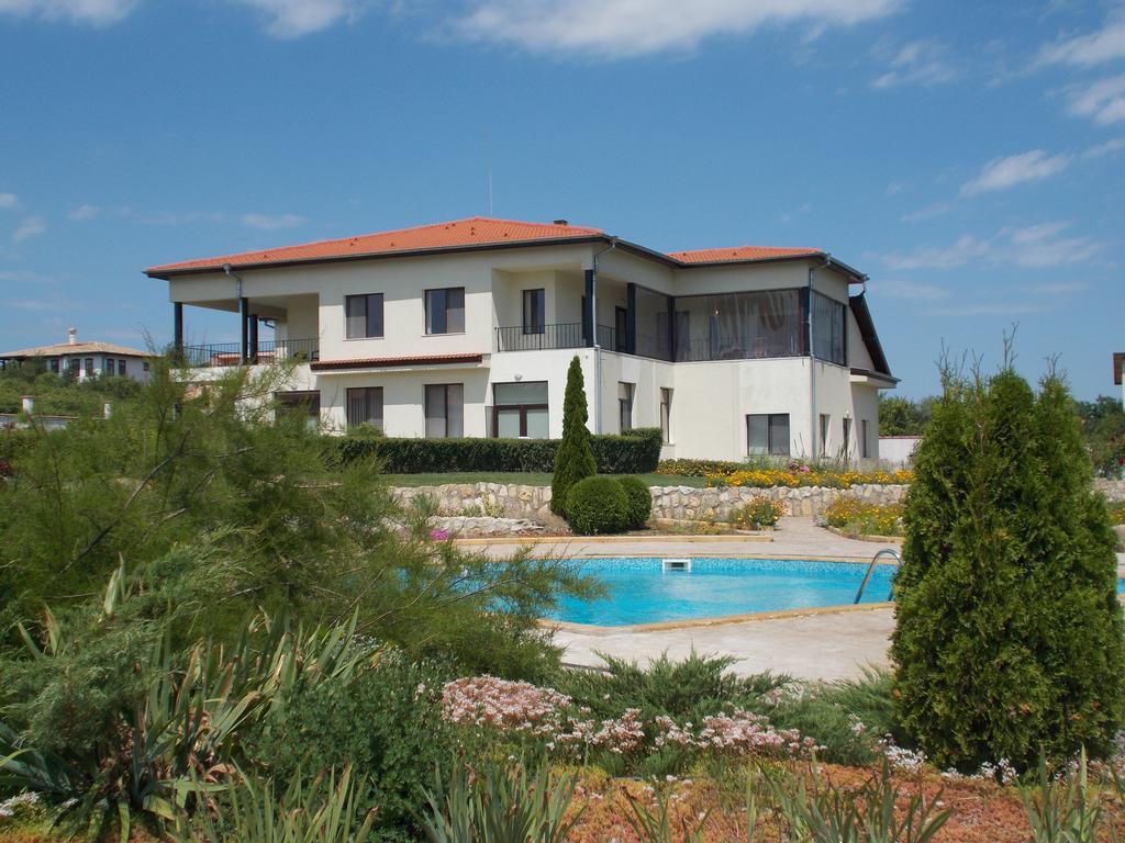 Villa Ketli Apartment Bliznatsi Buitenkant foto